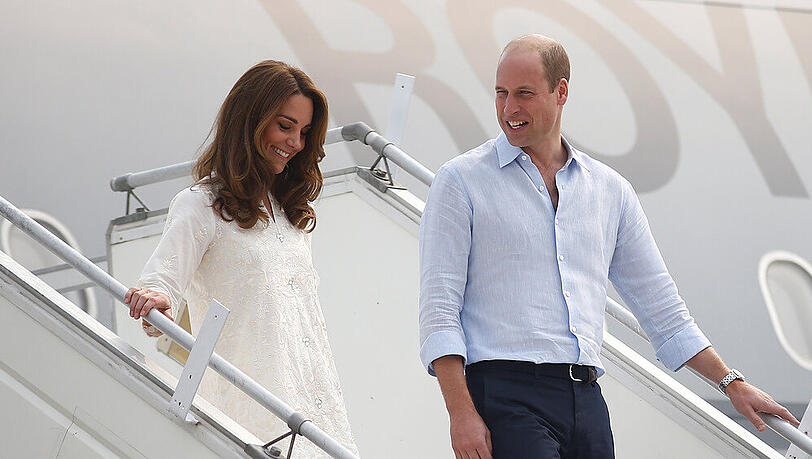 Bei ihrer Ankunft in Lahore lachte für Prinz William und Herzogin Kate noch die Sonne Bei ihrer Ankunft in Lahore lachte für Prinz William und Herzogin Kate noch die Sonne