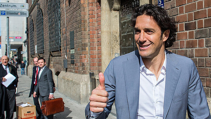 Luca Toni am letzten Mittwoch vor dem Oberlandesgericht in München Luca Toni am letzten Mittwoch vor dem Oberlandesgericht in München