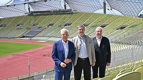 Diese drei Männer wollen Olympia nach München holen (von links nach rechts): Oberbürgermeister Dieter Reiter (SPD), Ministerpräsident Markus Söder (CSU), Sportminister Joachim Herrmann (CSU). Diese drei Männer wollen Olympia nach München holen (von links nach rechts): Oberbürgermeister Dieter Reiter (SPD), Ministerpräsident Markus Söder (CSU), Sportminister Joachim Herrmann (CSU).