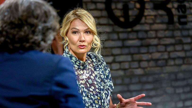 Franziska van Almsick in der Talkshow "3nach9". Franziska van Almsick in der Talkshow "3nach9".