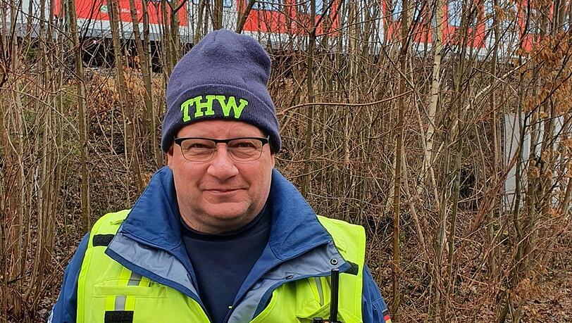 THW-Einsatzleiter Frank. THW-Einsatzleiter Frank.