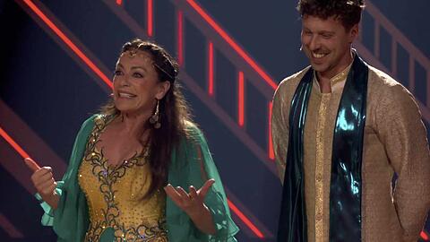 Christine Neubauer findet bei ihrem "Let's Dance"-Abschied kein Ende. Christine Neubauer findet bei ihrem "Let's Dance"-Abschied kein Ende.