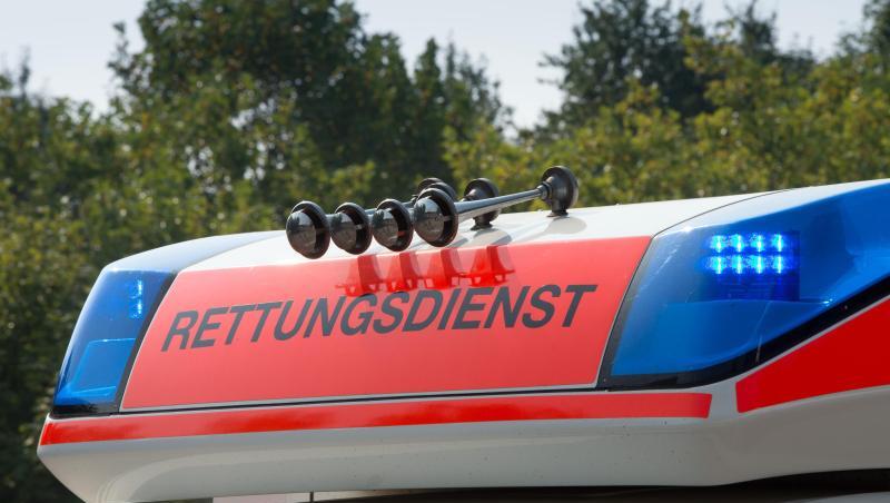 Ein Krankenwagen im Einsatz. Foto: picture alliance/dpa/Symbolbild Ein Krankenwagen im Einsatz. Foto: picture alliance/dpa/Symbolbild