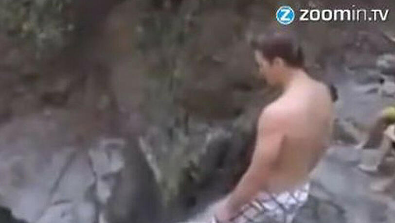Video: Tom Brady stürzt sich in die Tiefe Video: Tom Brady stürzt sich in die Tiefe