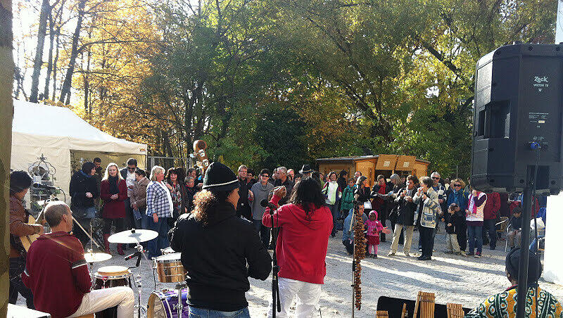 Beim Ostermarkt auf der Praterinsel gibt es neben Handwerkskunst auch tolle Musikvorführungen. Beim Ostermarkt auf der Praterinsel gibt es neben Handwerkskunst auch tolle Musikvorführungen.