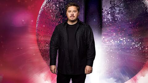 Gustav Schäfer muss bei "Let's Dance" ohne seine Bandkollegen zurechtkommen. Gustav Schäfer muss bei "Let's Dance" ohne seine Bandkollegen zurechtkommen.