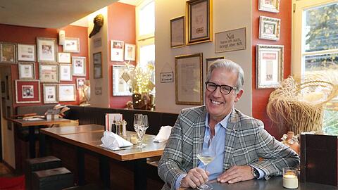 Lädt im November zur "Ess-Klasse" ins Vino e Gusto: Gastgeber Guido Prick in seinem Lokal in der Herrnstraße. Lädt im November zur "Ess-Klasse" ins Vino e Gusto: Gastgeber Guido Prick in seinem Lokal in der Herrnstraße.