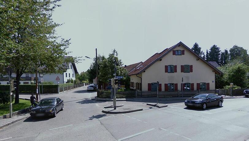 Auch die Kreuzung Altostraße/Ubostraße bekommt ein neues Gesicht. Auch die Kreuzung Altostraße/Ubostraße bekommt ein neues Gesicht.