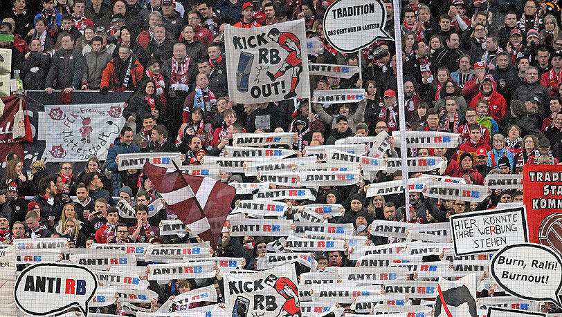 Auf dem Betzenberg schlug RB Leipzig eine allgemeine Anti-Stimmung entgegen. Auf dem Betzenberg schlug RB Leipzig eine allgemeine Anti-Stimmung entgegen.