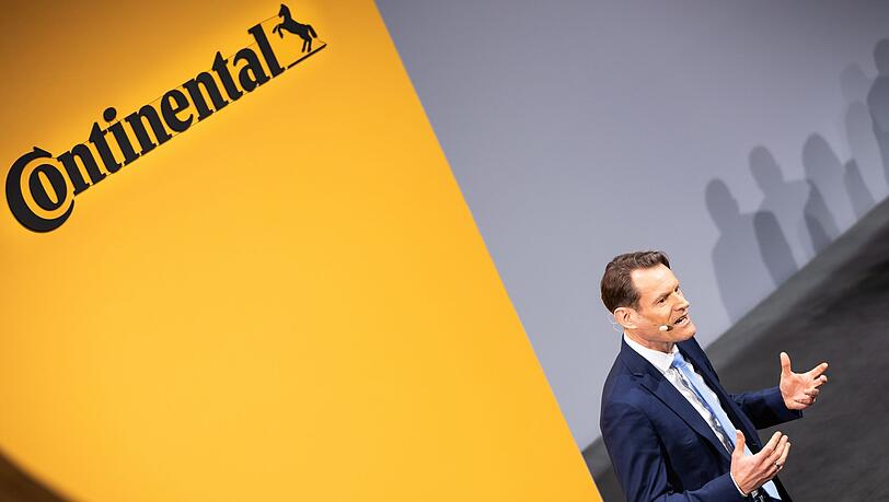 Continental schrumpft wieder zum Reifenhersteller – Vorstandschef Setzer sieht darin eine Chance. Continental schrumpft wieder zum Reifenhersteller – Vorstandschef Setzer sieht darin eine Chance.