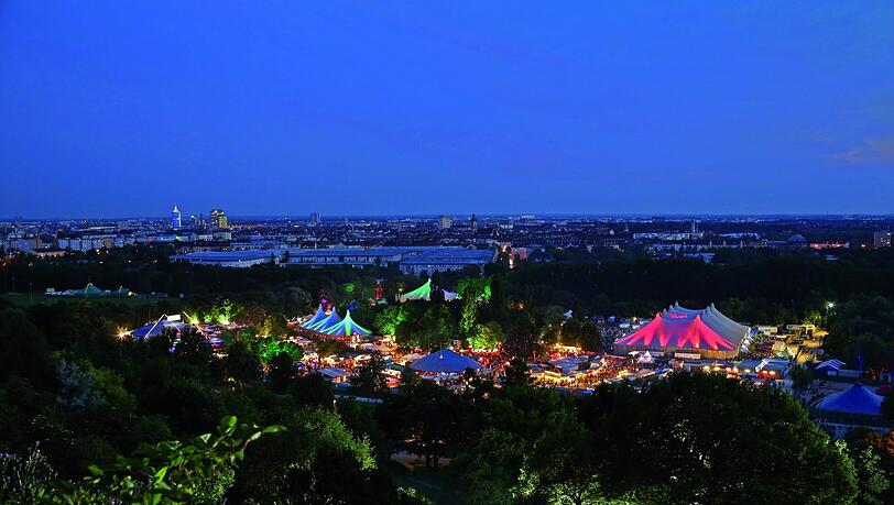 Am Wochenende lockt das Tollwood mit "Carmina Burana". Nur eine von vielen Veranstaltungen in München. Am Wochenende lockt das Tollwood mit "Carmina Burana". Nur eine von vielen Veranstaltungen in München.