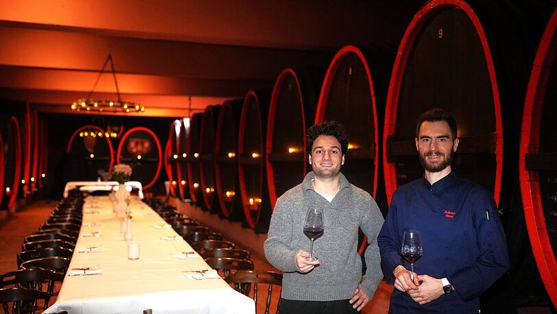 Jon Mezzani (l.) und Federico Sironi (r.) haben das Sironi & Mezzani eröffnet. Der alte Weinkeller der zu dem Lokal in Obergiesing gehört, wird für spezielle Events genutzt. Jon Mezzani (l.) und Federico Sironi (r.) haben das Sironi & Mezzani eröffnet. Der alte Weinkeller der zu dem Lokal in Obergiesing gehört, wird für spezielle Events genutzt.