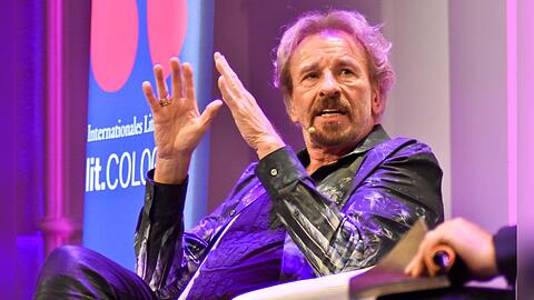Thomas Gottschalk beendet mit 75 Jahren seine TV-Karriere. Thomas Gottschalk beendet mit 75 Jahren seine TV-Karriere.