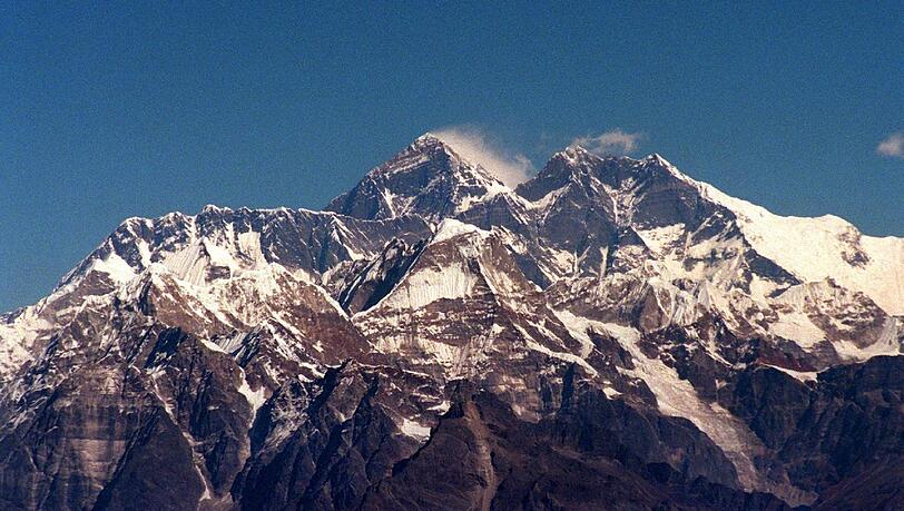 Der Lawinenabgang am Mount Everest forderte viele Tote. (Archivbild) Der Lawinenabgang am Mount Everest forderte viele Tote. (Archivbild)