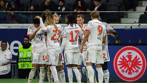 Der FC Bayern feierte in Frankfurt den zehnten Sieg in dieser Saison. Der FC Bayern feierte in Frankfurt den zehnten Sieg in dieser Saison.