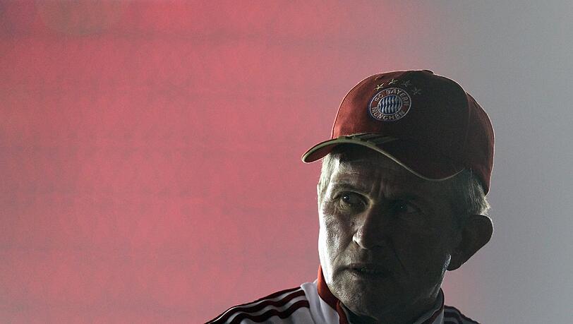 Bayern Münchens Trainer Jupp Heynckes nimmt seine Stars nach dem verpatzten Rückrunden-Auftakt in die Pflicht. "Wir müssen cooler sein." Bayern Münchens Trainer Jupp Heynckes nimmt seine Stars nach dem verpatzten Rückrunden-Auftakt in die Pflicht. "Wir müssen cooler sein."