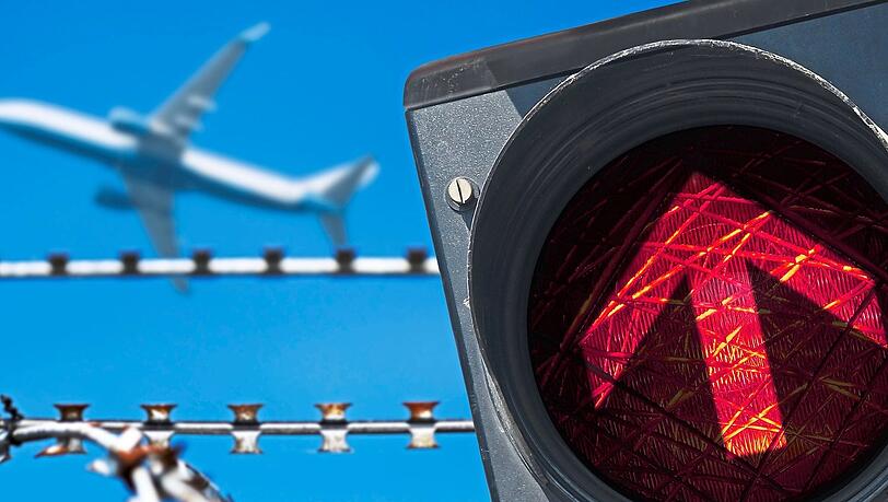 Zurückweisungen an den Grenzen und eine Reihe weiterer Forderungen erhebt die Politik. Lässt sich die Koalition in Berlin von AfD und BSW treiben? Zurückweisungen an den Grenzen und eine Reihe weiterer Forderungen erhebt die Politik. Lässt sich die Koalition in Berlin von AfD und BSW treiben?