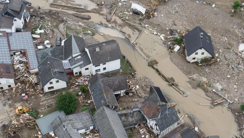 Weitgehend zerstört und überflutet ist das Dorf Schuld im Kreis Ahrweiler. Weitgehend zerstört und überflutet ist das Dorf Schuld im Kreis Ahrweiler.