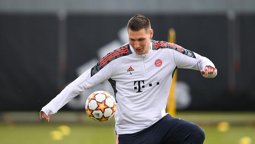 Bayern-Verteidiger Niklas Süle erlitt einen Muskelfaserriss. Bayern-Verteidiger Niklas Süle erlitt einen Muskelfaserriss.