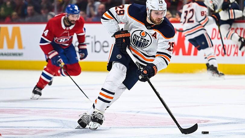Der Superstar der NHL: Leon Draisaitl wurde als erster Deutscher Topscorer einer US-Profiliga. Der Superstar der NHL: Leon Draisaitl wurde als erster Deutscher Topscorer einer US-Profiliga.