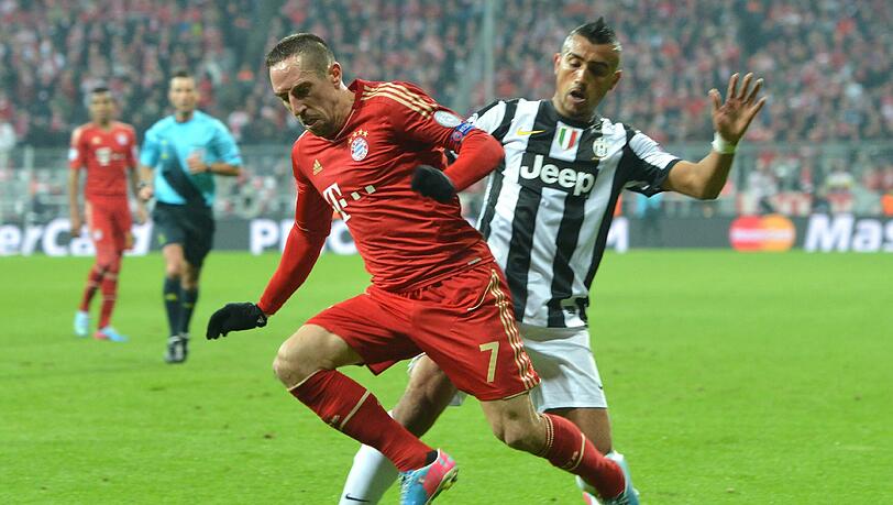 Sie liefen sich am Dienstagabend des öfteren über den Weg: Bayerns Franck Ribéry und Arturo Vidal. Sie liefen sich am Dienstagabend des öfteren über den Weg: Bayerns Franck Ribéry und Arturo Vidal.