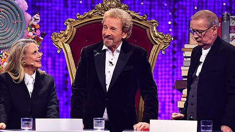 Dieses Trio wird künftig nicht mehr in "Denn sie wissen nicht, was passiert" zu sehen sein: Barbara Schöneberger, Thomas Gottschalk und Günther Jauch (v.l.n.r.). Dieses Trio wird künftig nicht mehr in "Denn sie wissen nicht, was passiert" zu sehen sein: Barbara Schöneberger, Thomas Gottschalk und Günther Jauch (v.l.n.r.).