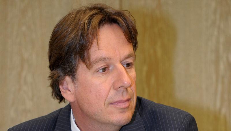 Dem Wettermoderator Jörg Kachelmann wird vorgeworfen seine ehemalige Geliebte vergewaltigt zu haben. Kachelmann hat die Vorwürfe stets bestritten. Dem Wettermoderator Jörg Kachelmann wird vorgeworfen seine ehemalige Geliebte vergewaltigt zu haben. Kachelmann hat die Vorwürfe stets bestritten.