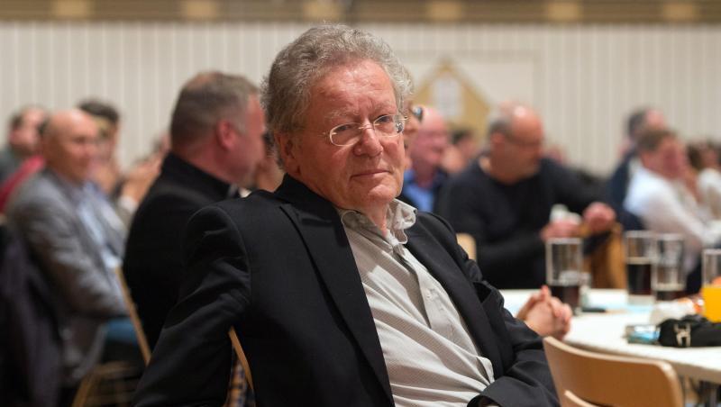 Publizisten Konrad Adam sieht keine Zukunft mehr für die AfD als "bürgerlich-konservative" Kraft. Publizisten Konrad Adam sieht keine Zukunft mehr für die AfD als "bürgerlich-konservative" Kraft.