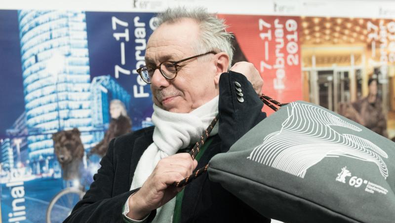 Dieter Kosslick hat nicht nur rote Schals im Schrank hängen. Dieter Kosslick hat nicht nur rote Schals im Schrank hängen.
