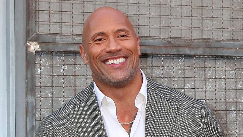 Dwayne Johnson hat einen persönlichen Bezug zu Maui und den Bewohnern. Dwayne Johnson hat einen persönlichen Bezug zu Maui und den Bewohnern.