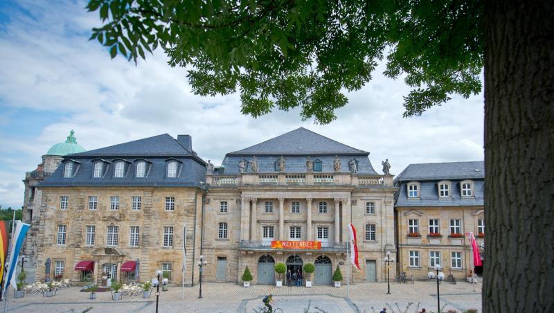 Das Redoutenhaus des Markgräflichen Opernhauses in Bayreuth (Oberfranken) wird ab Montag saniert. Foto: David-Wolfgang Ebener/Archivbild Das Redoutenhaus des Markgräflichen Opernhauses in Bayreuth (Oberfranken) wird ab Montag saniert. Foto: David-Wolfgang Ebener/Archivbild