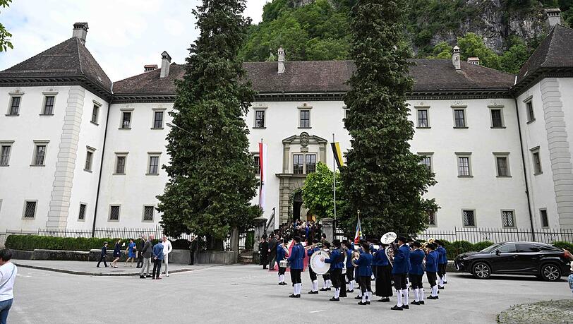 Das Schloss Hohenems in Vorarlberg: Wo einst Kaiserin Sisi oftmals weilte, feierten die Hochzeitsgäse. Das Schloss Hohenems in Vorarlberg: Wo einst Kaiserin Sisi oftmals weilte, feierten die Hochzeitsgäse.