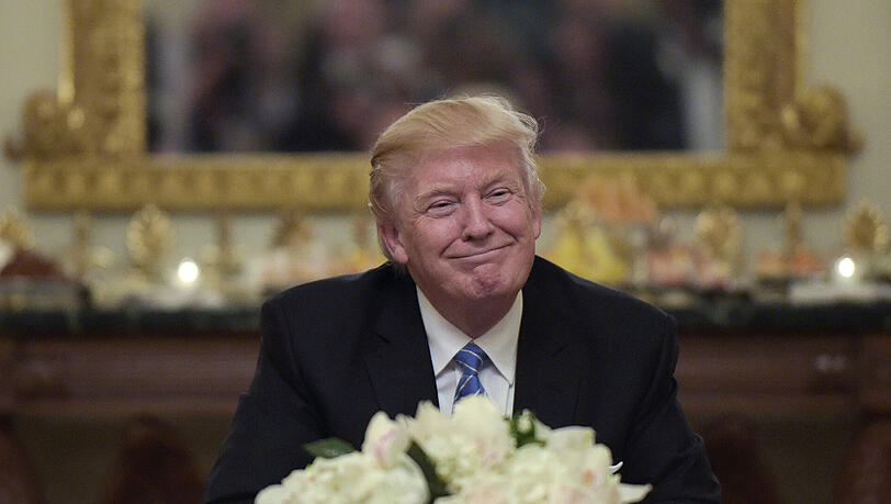Das TPP-Abkommen, vom dem sich die USA nun verabschieden, war über mehrere Jahre hinweg von zwölf Ländern rund um den Pazifik ausgehandelt worden. Das TPP-Abkommen, vom dem sich die USA nun verabschieden, war über mehrere Jahre hinweg von zwölf Ländern rund um den Pazifik ausgehandelt worden.