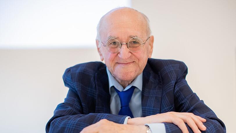 Fernsehkoch Alfred Biolek wird 86. Angst vor dem Tod hat er nicht. Fernsehkoch Alfred Biolek wird 86. Angst vor dem Tod hat er nicht.