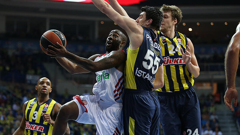 Szene aus dem Spiel zwischen Fenerbahce Istanbul und dem FC Bayern. Szene aus dem Spiel zwischen Fenerbahce Istanbul und dem FC Bayern.
