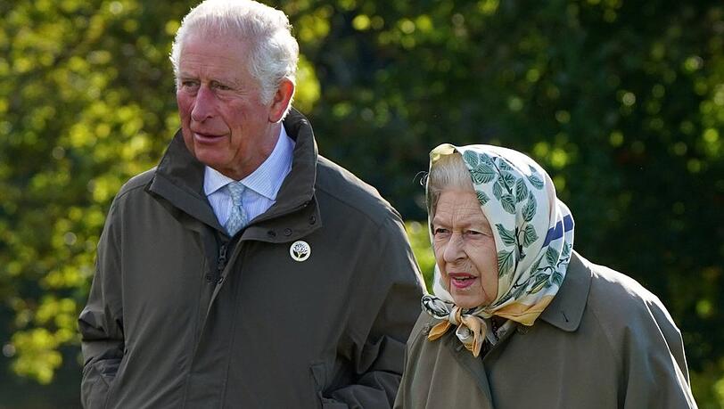 Prinz Charles springt für seine Mutter ein. Prinz Charles springt für seine Mutter ein.