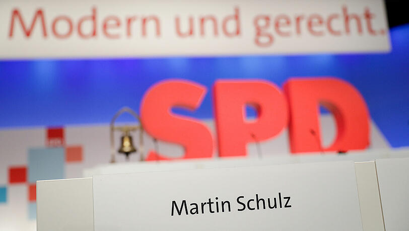 Noch ist die Halle in Berlin leer. Ab Donnerstag hält die SPD hier ihren Parteitag ab. Noch ist die Halle in Berlin leer. Ab Donnerstag hält die SPD hier ihren Parteitag ab.