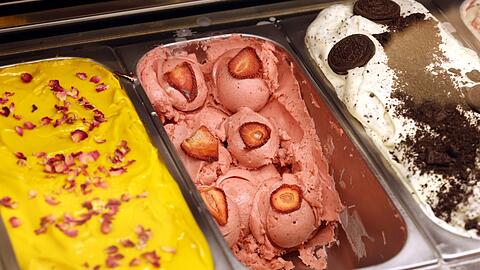 Eis vom Eisbrunnen. Eis vom Eisbrunnen.