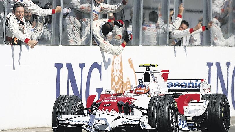 Timo Glock feiert in Budapest das beste Resultat seiner Karriere. Der Wersauer wurde Zweiter. Timo Glock feiert in Budapest das beste Resultat seiner Karriere. Der Wersauer wurde Zweiter.