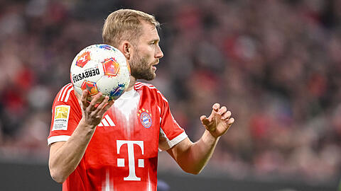 Der Vertrag von Konrad Laimer beim FC Bayern läuft noch bis Sommer 2027, soll aber vorzeitig verlängert werden. Der Vertrag von Konrad Laimer beim FC Bayern läuft noch bis Sommer 2027, soll aber vorzeitig verlängert werden.