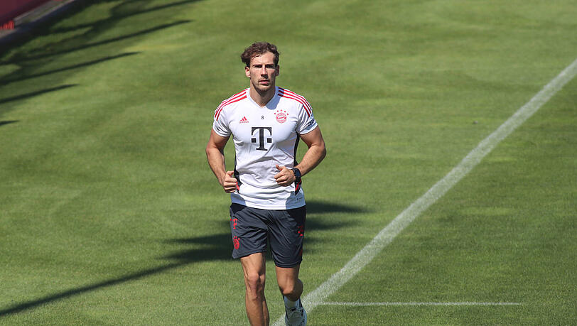 Leon Goretzka ist am Mittwoch nach seiner Knie-Operation wieder ins Lauftraining eingestiegen.