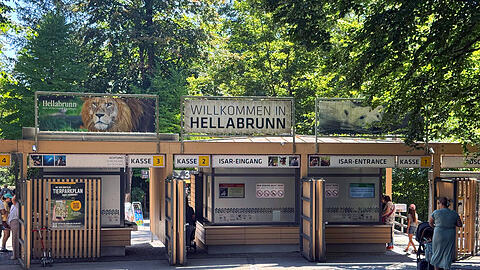 Der Isar-Eingang des Tierparks Hellabrunn. Eine dynamische Preisgestaltung würde sich vor allem an der Eintrittskasse durch grundsätzlich höhere Preise bemerkbar machen. Alle, die lange vorher online buchen, hätten Preisvorteile, änlich wie im Fluggastbetrieb. Der Isar-Eingang des Tierparks Hellabrunn. Eine dynamische Preisgestaltung würde sich vor allem an der Eintrittskasse durch grundsätzlich höhere Preise bemerkbar machen. Alle, die lange vorher online buchen, hätten Preisvorteile, änlich wie im Fluggastbetrieb.