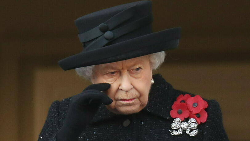 Über die Ankündigung von Harry und Meghan war die Queen ganz sicher "not amused" Über die Ankündigung von Harry und Meghan war die Queen ganz sicher "not amused"