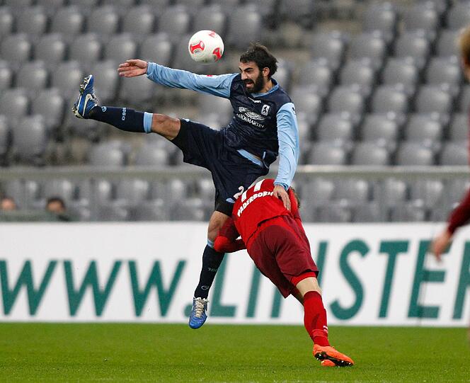 Grigoris Makos zieht den Ärger seinen Trainers auf sich.