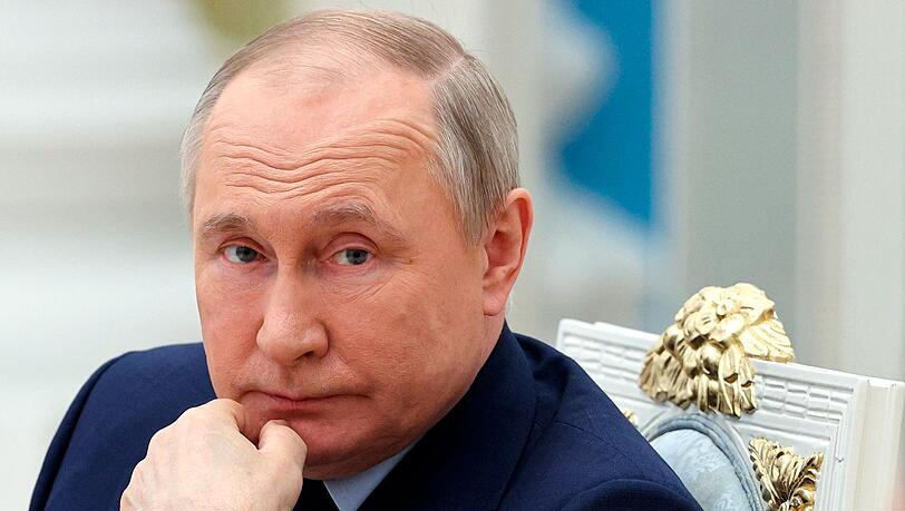 Kremlchef Wladimir Putin während einer Sitzung in Moskau. Kremlchef Wladimir Putin während einer Sitzung in Moskau.