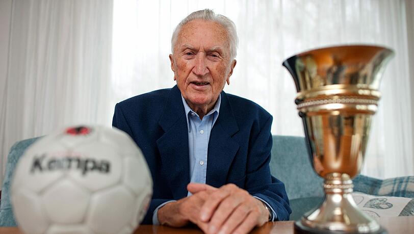 Handballlegende Bernhard Kempa wird 95 Handballlegende Bernhard Kempa wird 95