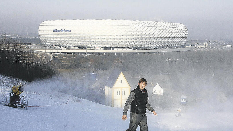 Schussfahrt Richtung Arena: AZ-Reporter Daniel Aschoff am Müllberg. Schussfahrt Richtung Arena: AZ-Reporter Daniel Aschoff am Müllberg.