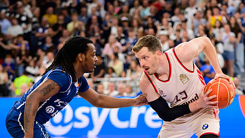 Andreas Obst (r.) und die Bayern-Basketballer wollen sich im Finale den Titel holen. Andreas Obst (r.) und die Bayern-Basketballer wollen sich im Finale den Titel holen.