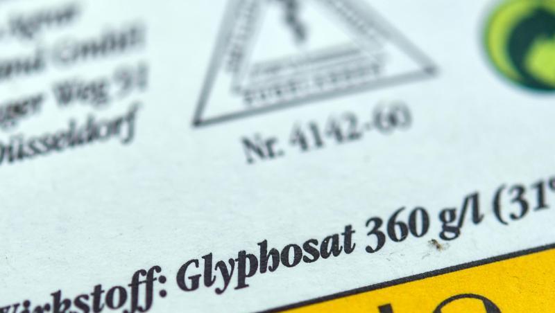 Das Verbot der privaten Anwendung von glyphosathaltigen Unkrautvernichtungsmitteln steht bevor. Das Verbot der privaten Anwendung von glyphosathaltigen Unkrautvernichtungsmitteln steht bevor.