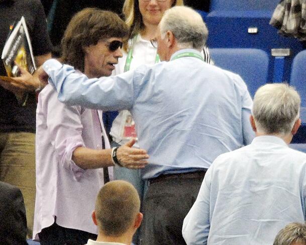 Servus, Mick – Servus, Franz: Jagger (l.) und Beckenbauer. Servus, Mick – Servus, Franz: Jagger (l.) und Beckenbauer.